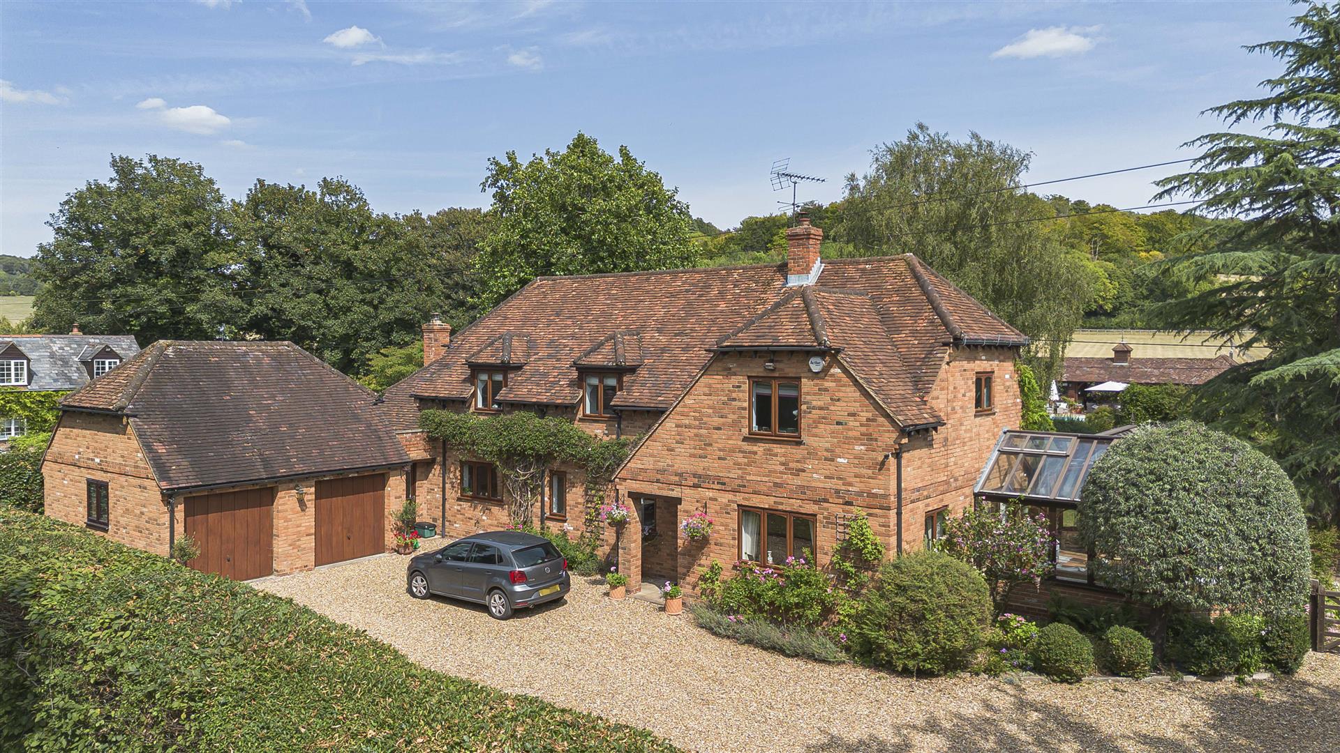 Skirmett, Henley-On-Thames